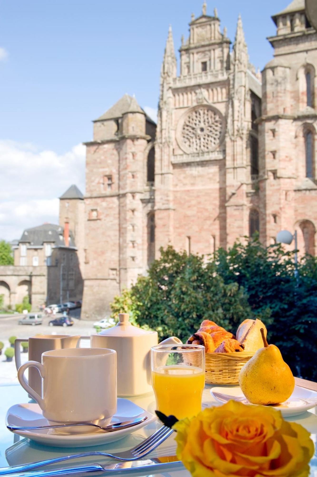 Hôtel Mercure Rodez Cathédrale Exterior foto