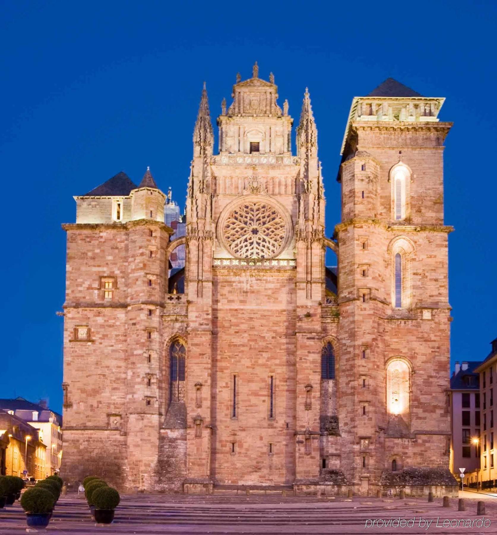 Hôtel Mercure Rodez Cathédrale Exterior foto